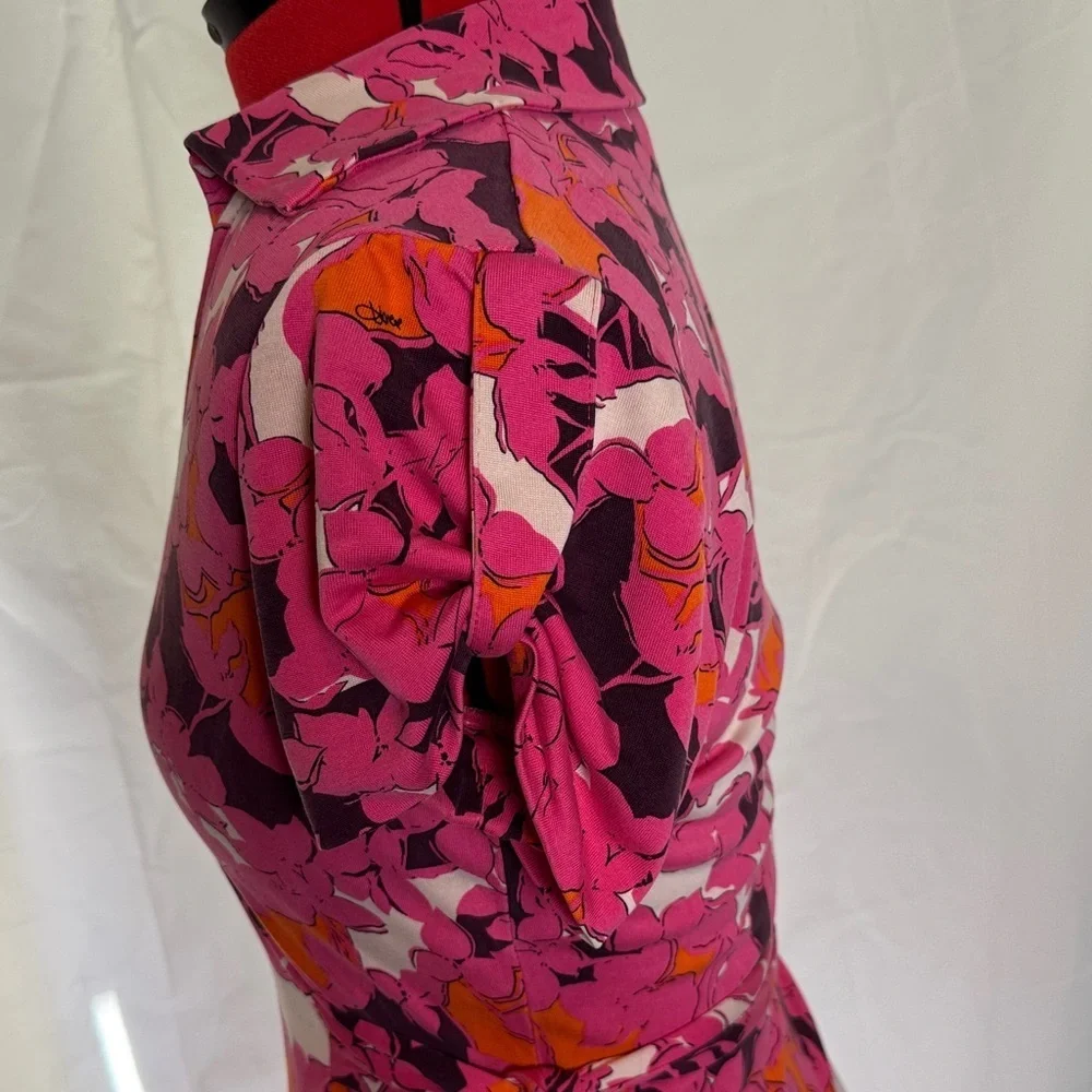 Diane Von Furstenberg CollaredShort Sleeved Floral Wrap Dress in Pink and Purple - Picture 6 of 13